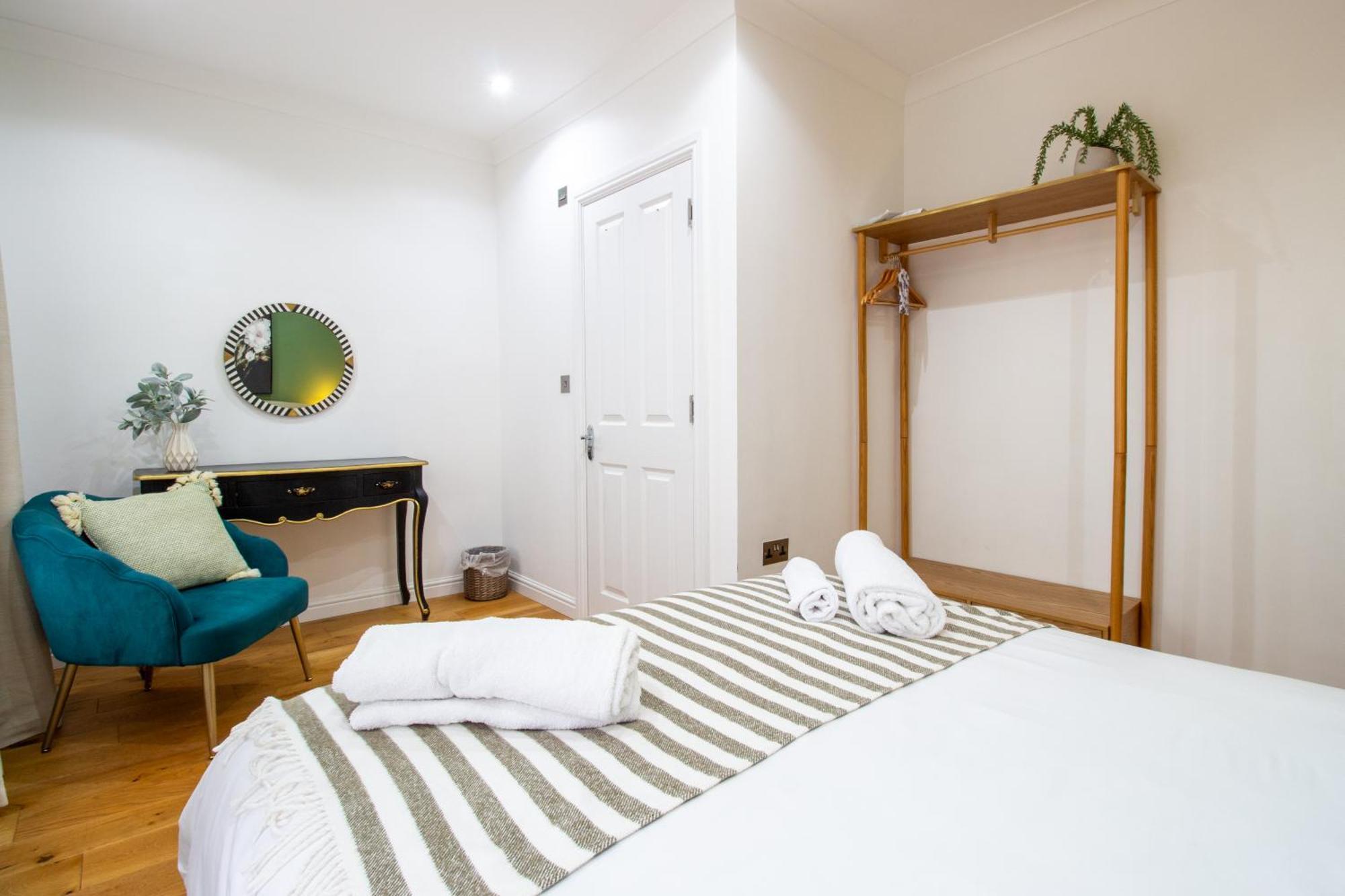 Spacious 4Br House, 2 En Suites With Garden & On-Site Parking Maidstone Exterior photo