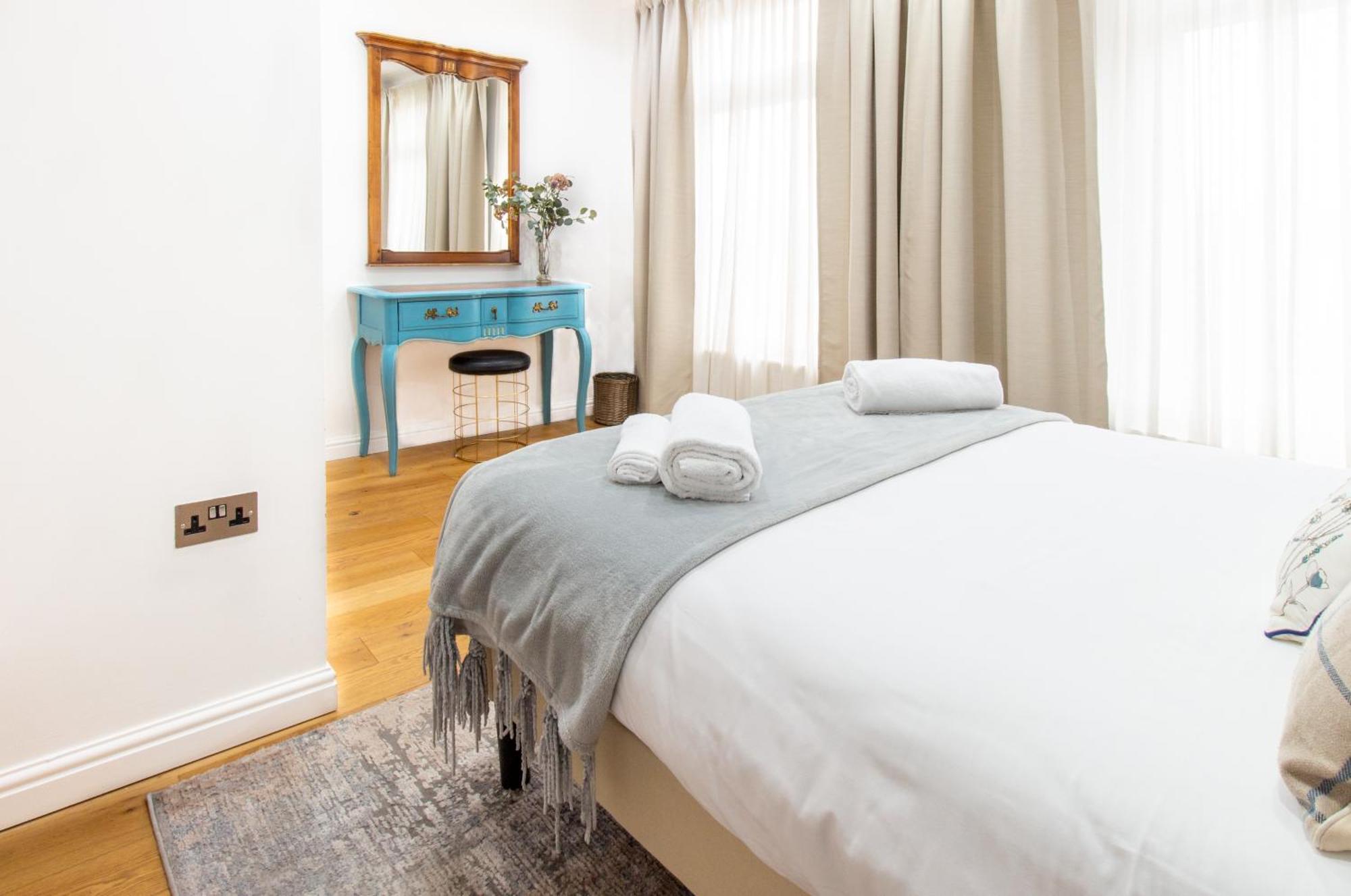 Spacious 4Br House, 2 En Suites With Garden & On-Site Parking Maidstone Exterior photo